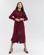 Платье DR042, цвет: винный Allweneed Платье-рубашка приталенного силуэта длины миди с застежкой на пуговицы дополнено поясом в тон из основного материала и кантом черного цвета. С этим платьем можно собрать множество образов, так как оно прекрасно смотрится как самостоятельно, так и в качестве накидки, дополняющей образ с водолазкой и брюками.