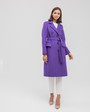 Пальто прямого силуэта Olivia, цвет: фиолетовый Allweneed Пальто из плотной шерсти на подкладке. Модель прямого силуэта санглийским воротником и классической линией плеча, застегивается на пуговицы, дополнено двумя вместительными карманами с клапаном и поясом в тон изделия. Модель средней длины хорошо смотрится как на миниатюрных, так и на высоких девушках.
На модели размер XS