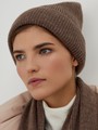 


Шапка бини из вязаного трикотажа с декоративным отворотом. Незаменимый аксессуар на зимний период.