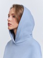 Худи из трикотажа, цвет: серо-голубой Allweneed
Худи из мягкого трикотажа с начесом.Модель свободного кроя и широким рукавом для ощущения комфорта. Капюшон с кнопками защищает от ветра и мелкого дождя. Носите с трикотажными брюками в тон, когда планируете активный день в городе или ленивый день дома.