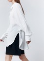 Рубашка Oversize, цвет: Белый В Черный Горошек Allweneed
Рубашка oversize акцентная модель базового гардероба. Модель выполнена из невесомой вискозы с матовой текстурой, а рубашка лимонного цвета с добавлением льна. Воротник и застежка на пуговицы. Закругленный низ. Мы знаем, что вам нравятся многофункциональные вещи. Рубашка впишется в любые образы, от расслабленных до формальных.
На модели размер XS\S