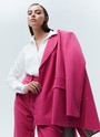 Двубортный жакет Oversize, цвет: фуксия Allweneed
Двубортный жакет свободного силуэта. Два накладных кармана по бокам. Классическая линия плеча. Мы знаем, что вы полюбили модели oversize, поэтому приготовили для вас вариацию жакета в новом исполнении. Четыре оттенка: три базовых и один акцентный. Носите с брюками изколлекции или с джинсамина встречу с подругами.