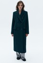 ДВУБОРТНОЕ УДЛИНЁННОЕ ПАЛЬТО, цвет: темно-изумрудный Allweneed
Двубортное пальто длины миди из итальянской шерстяной ткани. Модель прямого силуэта с классической линией плеч. Два накладных кармана. Пальто, которое подойдет к лаконичному образу на каждый день и к строгому костюму и вечернему платью. Ткань высокого качества имеет характерный легкий отблеск, что добавляет образу немного шика. Модель достаточно свободная, поэтому вы можете легко передвигаться по городу.
Температурный режим до +5 C