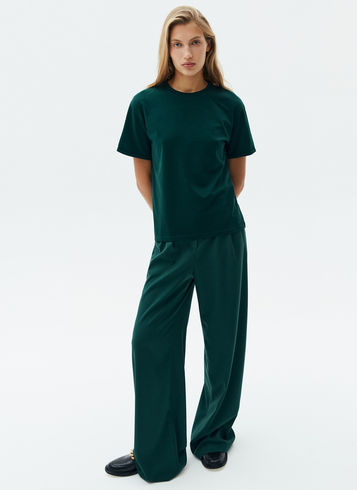 ФУТБОЛКА TIMELESS, цвет: изумрудный Allweneed Футболка свободного кроя из слегка тянущегося хлопкового материала. В новой коллекции мы выпустили футболки в новыхбазовых, пастельных и приглушенных цветах.