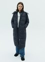 Пуховик oversize, цвет: Графитовый Allweneed
Длинный пуховик с широкой продольной стежкой. Благодаря длине модель спасет вас от ветра и мороза. Воротник на кнопках переходит в объемный капюшон на затягивающейся кулиске. Капюшон можно отстегнуть при желании и немного сменить образ. Застежка-молния по центру. Практичный и актуальный выбор на каждый день холодов. Изделие имеет водоотталкивающий эффект. При сильном дожде использование зонта обязательно.
Модель будет согревать вас до -25градусов.