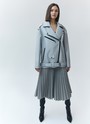 КУРТКА-КОСУХА OVERSIZE, цвет: светло-серый Allweneed
Объемная куртка-косуха из экокожи. Мы выполнили эту модель из плотного, но эластичного и мягкого материала, к которому приятно прикасаться. Три больших кармана на молнии и один маленький на кнопке. Модель внизу фиксируется ремнем в тон для комфортной посадки. Такой фасон курток из экокожи давно является классикой и будет актуален в любое время. Нам нравится носить модель с любимыми джинсами, брюками и с нежными платьями для контраста.