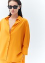 Рубашка oversize льняная, цвет: ОРАНЖЕВЫЙ Allweneed
Свободная рубашка изо льна. Натуральный лён хорошо отводит влагу, пропускает воздух и не вызывает аллергических реакций. Классический воротник, широкие манжеты и застёжка на пуговицы в тон. Спущенное плечо для свободы движений и дополнительного охлаждения. Рекомендуем сочетать с брюками или шортами из новой коллекции. В рубашке будет комфортно отправиться на пляж, прогулку по набережной или выйти в город.