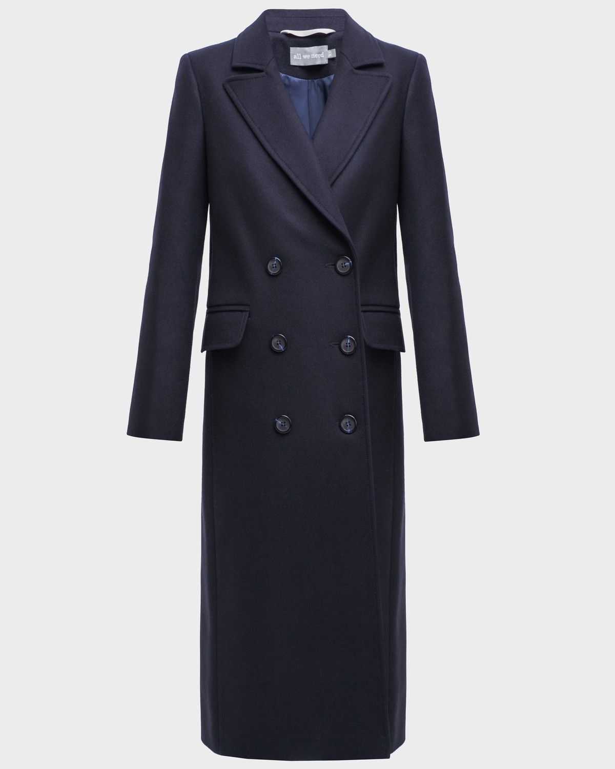 Двубортное пальто прямого кроя длины миди из плотной шерсти на подкладе с двумя шлицами. Доволнено хлястиком на спинке.
Структурированный силуэт пальто идеально подойдет для создания деловых образов на каждый день.

На модели размер XS
