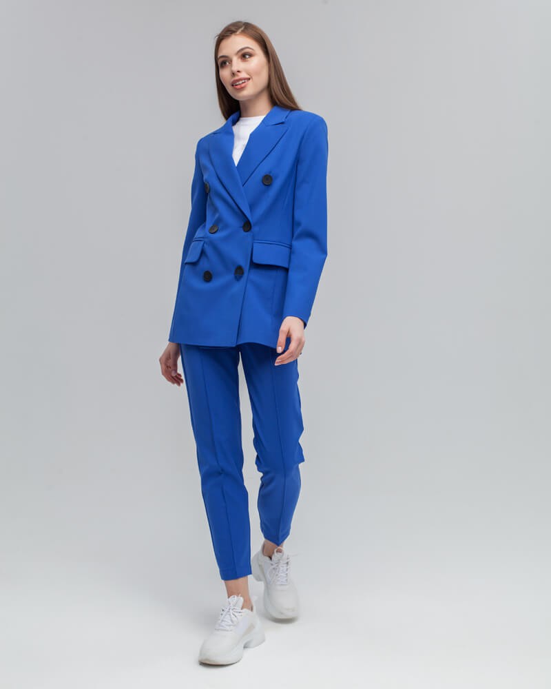 Брюки PA004-1, цвет: синий Allweneed Зауженные к низу брюки полуприлегающего силуэта со средней посадкой и застежкой на молнию и крючки. Посадка на талии и стрелка визуально удлиняют ноги и делают ваш образ более собранным и элегантным.