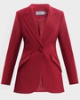 Жакет однобортный с накладными карманами, цвет: винный Allweneed Приталенный однобортный жакет с накладными карманами и застежкой на одну пуговицу. Дополнен обтяжными пуговицами в тон изделия. Для созданияженственных деловых образов сочетайте с брюками в тон или юбками длины миди.
На модели размер XS