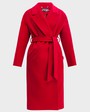 Пальто-халат из плотной шерсти с кашемиром. Модель прямого силуэтас английским воротником.Пальто дополнено двумя вместительными карманами,без застежки, с поясом из основного материала.

На модели размер XS