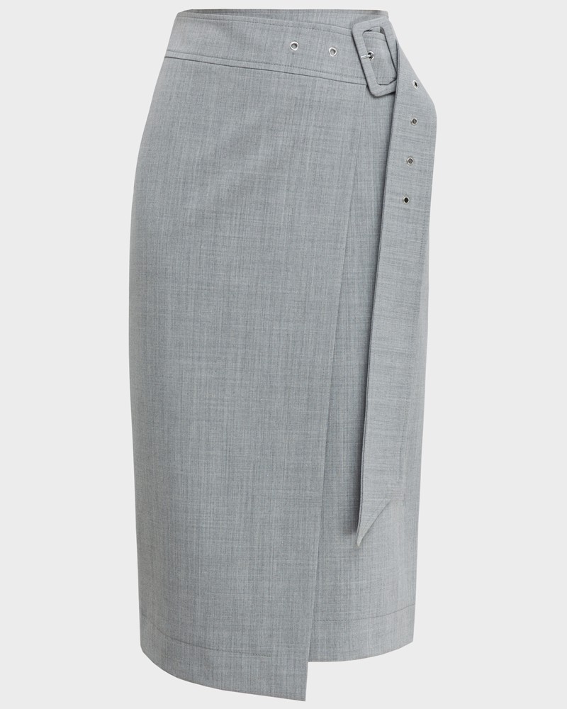 Юбка с запахом длины миди из костюмной шерстяной ткани дополнена длинным широким поясом с пряжкой. Рекомендуем сочетать данную юбку с любым пиджаком нашей коллекции.

На модели размер XS