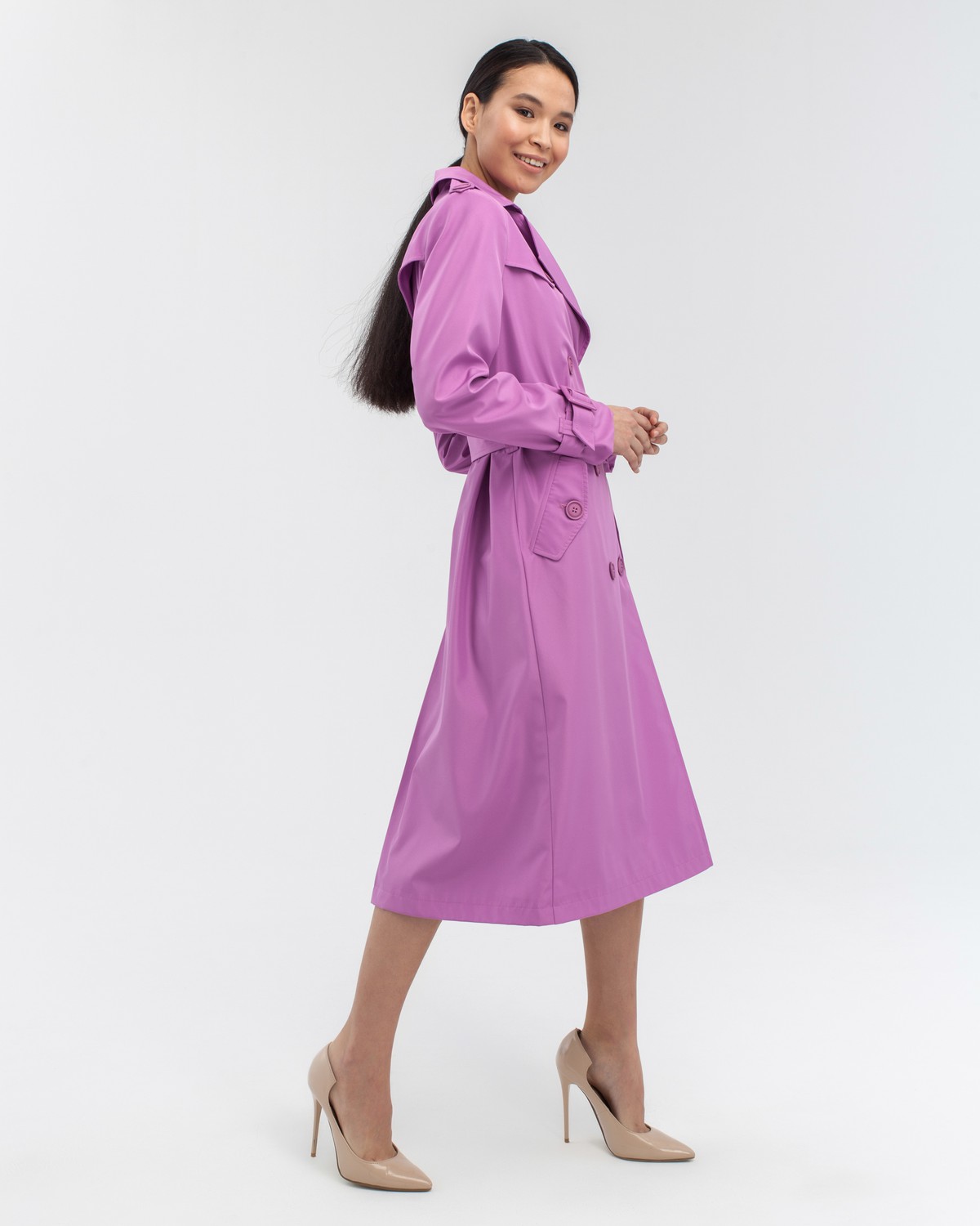 Тренч TR005, цвет: лаванда Allweneed Тренч классической посадки с втачным плечом, дополнен поясом с фурнитурой в тон изделия. Незаменимая вещь для яркихпрогулок
