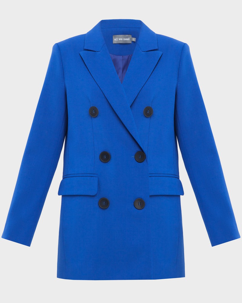 Жакет JA004-1, цвет: синий Allweneed Прямой двубортный жакет послужит удачным дополнением не только к деловым нарядам, но и к повседневным образам.Незаменимый элемент базового гардероба, который легко сочетать с брюками, юбками, платьями и денимом.