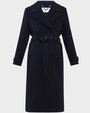Пальто-тренч классической посадки Dandy NEW, цвет: темно-синий Allweneed Пальто-тренч классической посадки по фигуре с втачанным рукавом. Дополнено кокеткой на спинке, поясом с обтяжной пряжкой и пуговицами в тон изделия. Модель-бестселлер в стиле милитари разнообразит гардероб и внесёт долю дерзости в повседневные образы.
На модели размер XS