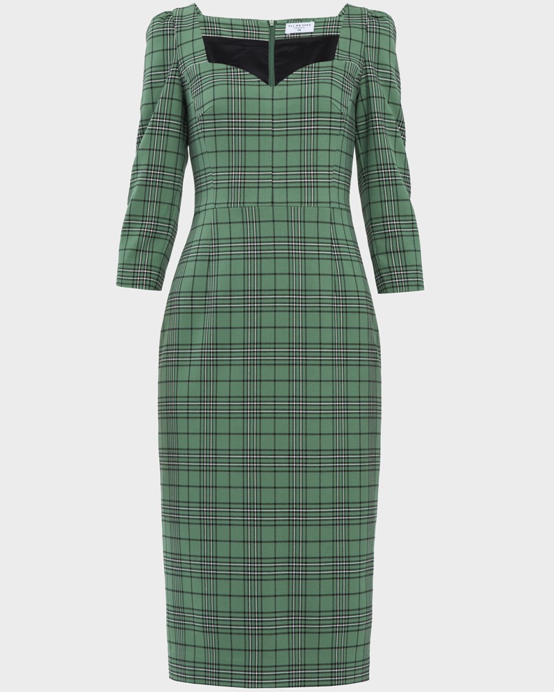 Платье-футляр длины миди с вырезом в форме сердца и пышными рукавами. Формирует силуэт песочные часы и подчеркивает тонкую талию.