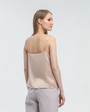 Топ ТО007, цвет: бежевый Allweneed Двухслойный шёлковый топ в бельевом стиле с шалевым воротником, регулируемый бретелями. Невероятно нежный материал и драпировка делают топ идеальным для создания вечерних образов.