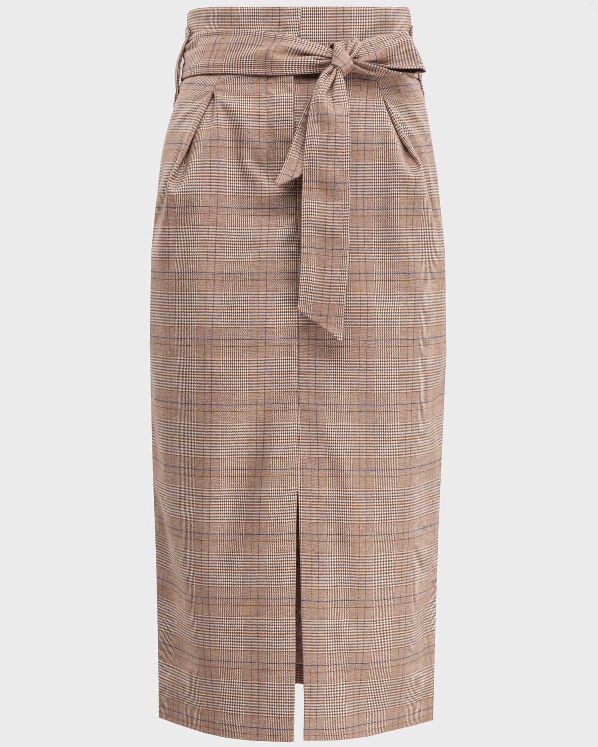 Юбка-карандаш длины миди с защипами и разрезом спереди. Дополнена поясом в тон изделия. Для создания стильного делового образа на каждый день сочетайте с объемной женственной блузой, топом в бельевом стиле или футболкой.