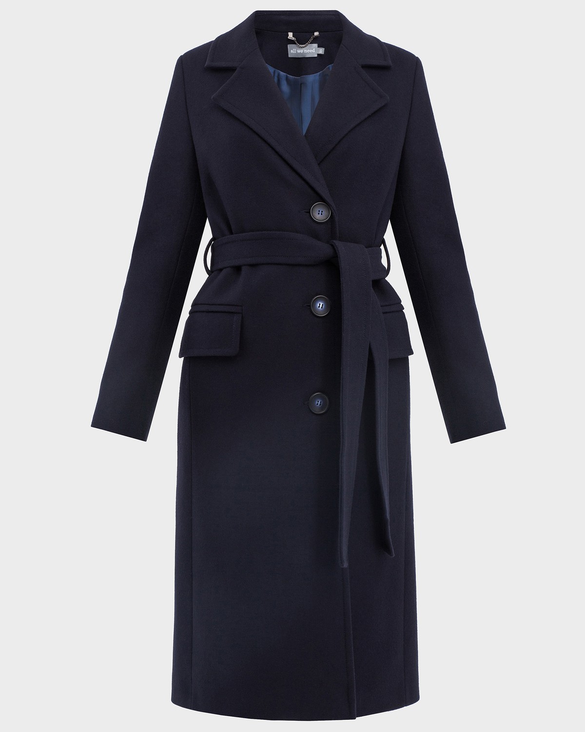Пальто прямого силуэта Olivia, цвет: темно-синий Allweneed Пальто из плотной шерсти на подкладке. Модель прямого силуэта санглийским воротником и классической линией плеча, застегивается на пуговицы, дополнено двумя вместительными карманами с клапаном и поясом в тон изделия. Модель средней длины хорошо смотрится как на миниатюрных, так и на высоких девушках.
На модели размер XS