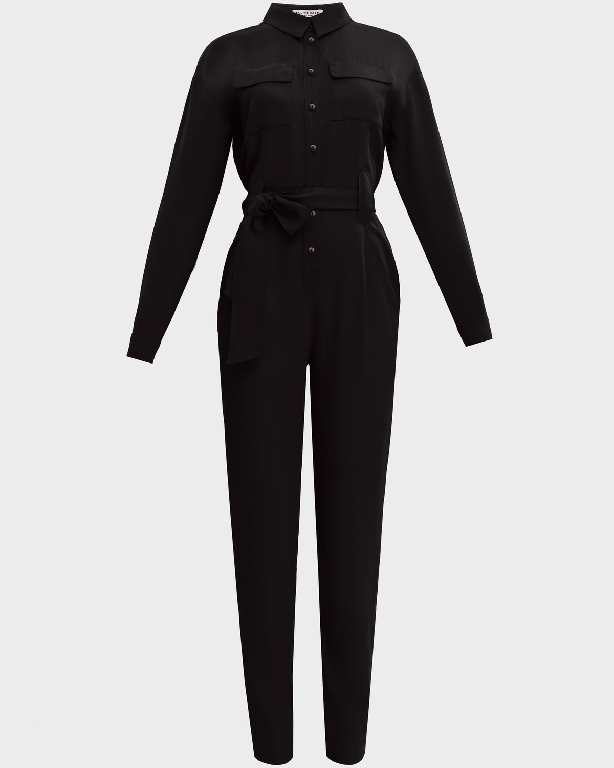 Комбинезон с длинным рукавом в стиле сафари из струящейся вискозы. Дополнен накладными карманами, пуговицами в тон, широким поясом и широкими шлевками. Комбинезон избавит Вас от вопроса: что надеть?. Он прекрасно сочетается с любой обувью, а также его можно дополнить Вашим любимым жакетом.

На модели размер XS