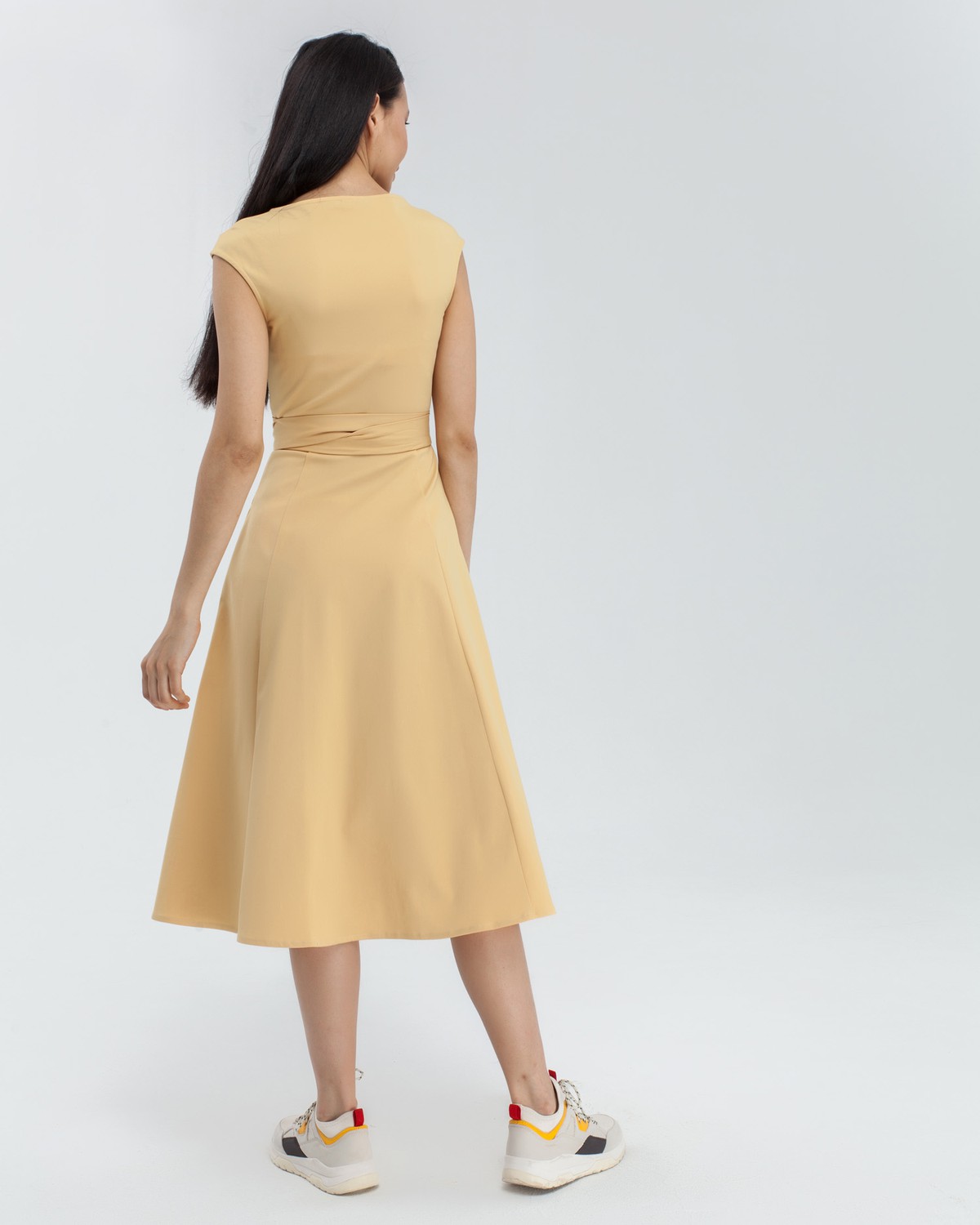 Платье DR031, цвет: желтый Allweneed Платье на запах с юбкой солнце выполнено из легкого хлопка. Фиксируется на потайной пояс внутри изделия. Данный силуэт платья подчеркивает фигуру и приближает ее к идеальным песочным часам.