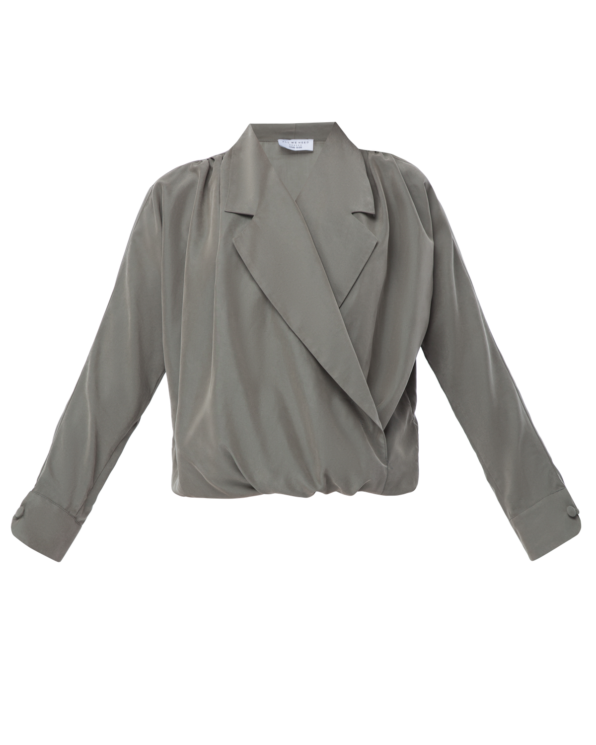 Объемная блуза с английским воротником и драпировкой на плечах из шелковистой вискозы. Сочетайте блузу с вещами с высокой посадкой для создания стильных деловых и вечерних образов.

На модели размер XS