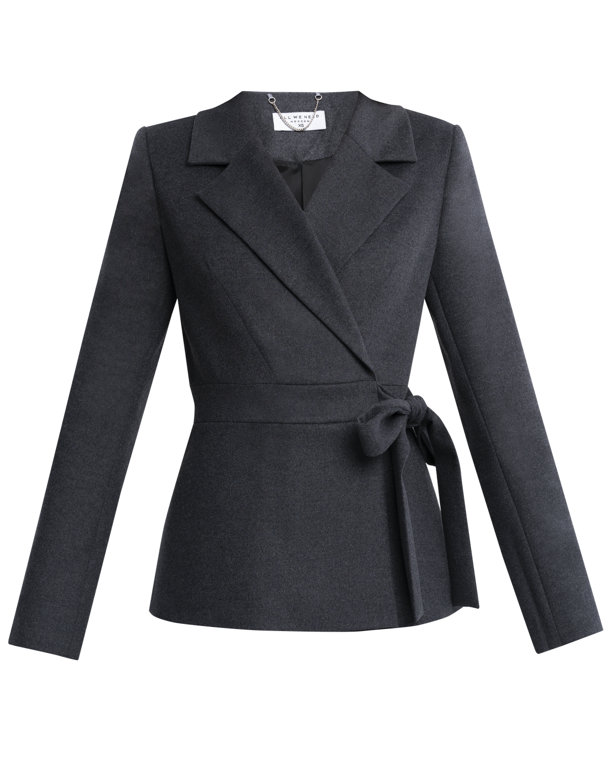 Жакет женский двубортный, прилегающего силуэта с боковыми карманами. Модель дополнена втачным поясом, который способен подчеркнуть талию и придать фигуре силуэт песочные часы. Сочетайте жакет с юбками и брюками на высокой посадке, создавая множество образов.

На модели размер XS