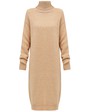 Трикотажное платье длины миди прямого кроя. Дополнено широким высоким воротом. По низу рукава и низу изделия притачан манжет, что создает удобство при ношении платья. Идеальный вариант для прохладных зимнихпрогулок и уютных посиделок с друзьями.
