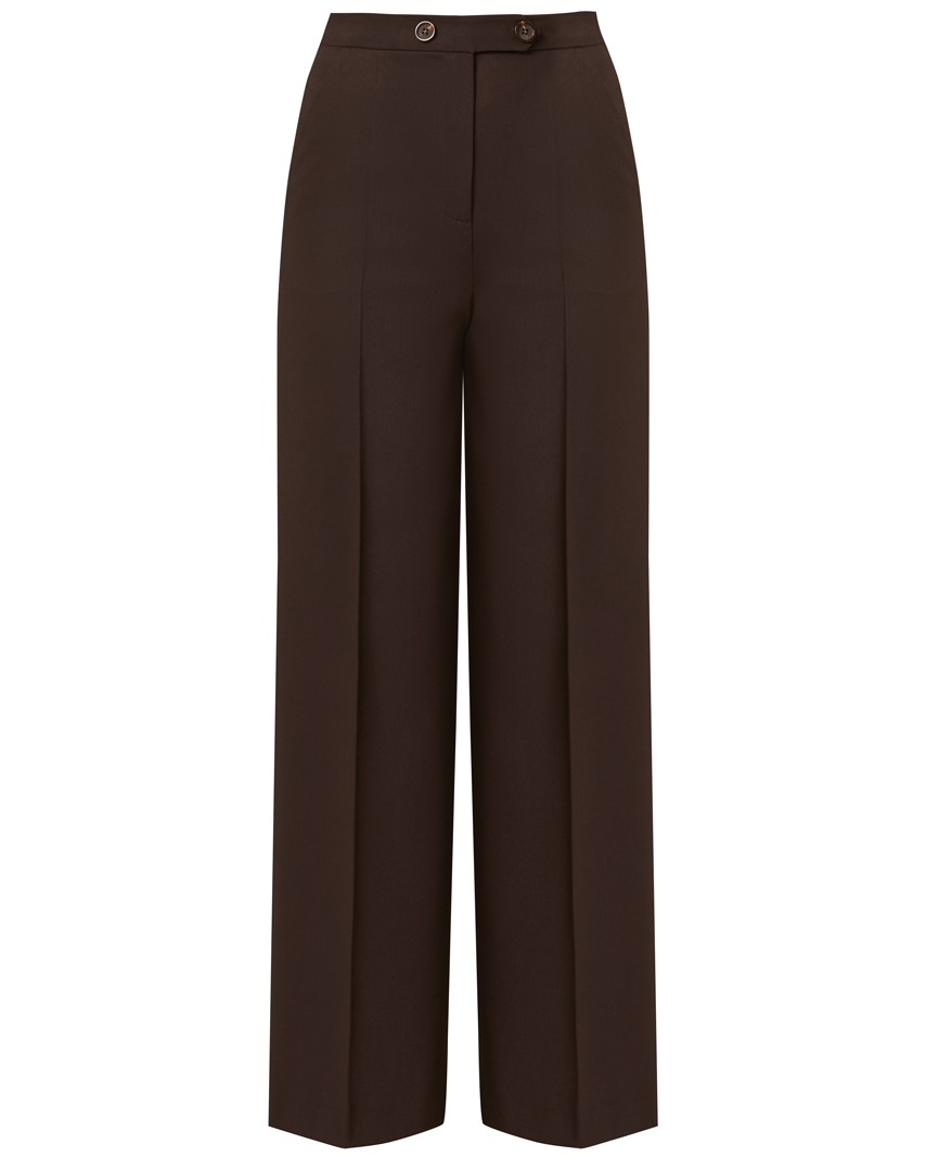 Широкие прямые брюки из плотной вискозы с посадкой на талии. Дополнены двумя пуговицами на поясе.Свободный крой и структурированный силуэт позволяют создавать не только деловые, но и расслабленные повседневные образы. Брюки универсальной длины, поэтому легко сочетаются как с плоским ходом, так и с обувью на каблуке.

На модели размер XS