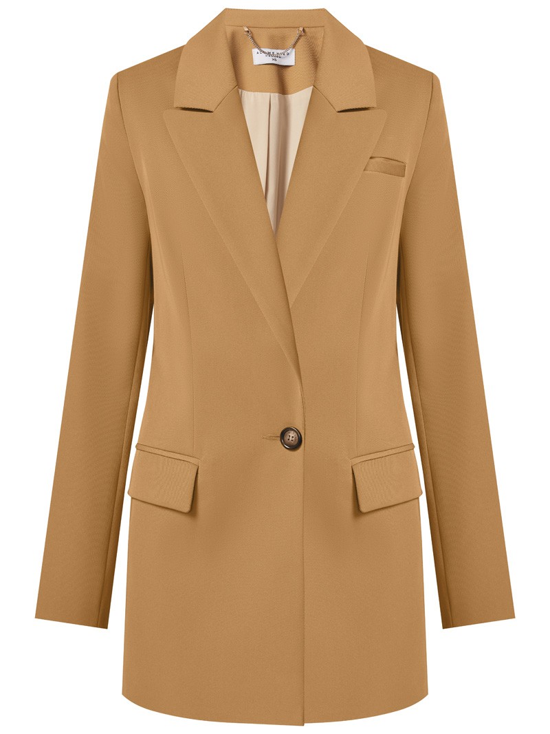 Жакет однобортный, цвет: кэмел Allweneed Удлиненный однобортный жакетс плечевыми накладками. Крой oversize дает отсылку к стилю мужского пиджака. Модель полуприталенного силуэта подчеркивает женственность фигуры. Жакет можно сочетать с брюками в тон, узкой юбкой или джинсами.
Цветомодели кэмел и терракотовый на 35% выполнены из переработанного пластика.
На модели размер XS