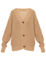 Кардиган трикотажный на пуговицах, цвет: бежевый Allweneed Кардиган oversize с V-образным вырезом и спущенным плечом. Модель дополнена 3 роговыми пуговицами. Дополните теплый и уютный образ бельевым топом или футболкой.
На модели размер one size
