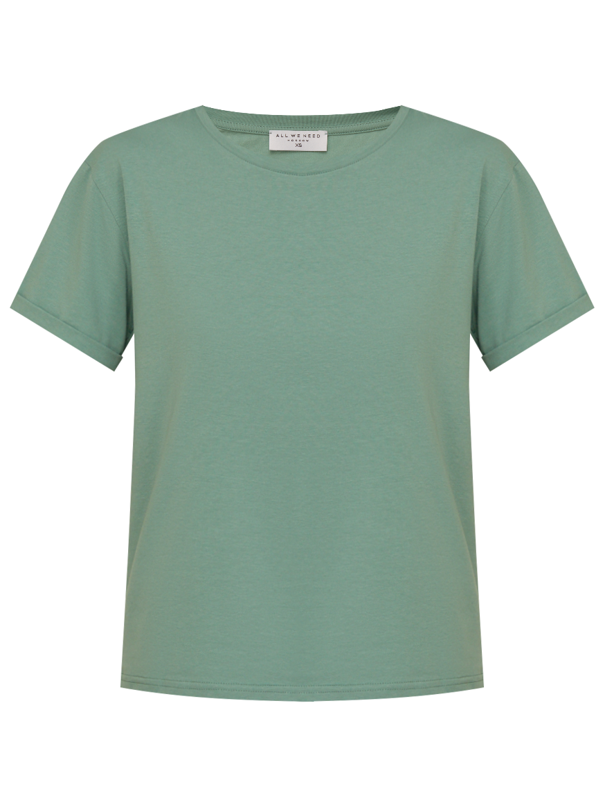 Футболка свободного кроя из слегка тянущегося хлопкового материала. В новой коллекции мы выпустили футболки в новыхбазовых, пастельных и приглушенных цветах.

На модели размер XS