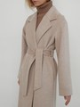 Пальто-халат, цвет: светло-бежевый Allweneed Утонченное пальто-халат А-силуэта. Модель дополнена широким поясом в тон основной ткани.
На модели размер XS