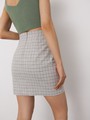Мини-юбка , цвет: серо-бежевая клетка Allweneed
Мини-юбка с потайной молнией. Ткань идеальна для жаркого лета: дышит, создает ощущение легкости и приятна к телу. В комплект к юбке из коллекции можно подобрать жакет из такой же ткани.
На модели размер XS
