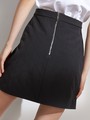 


Прямая юбка мини. Лаконичная юбка с комфортной посадкой на талии ключевой элемент базового гардероба вне зависимости от сезона и трендов. Легкая влагоотталкивающая пропитка: материал не пропускает ветер и влагу за счет плотности - Каландрированный синтепон равномерно распределяется и не выбивается в швах

На модели размер XS