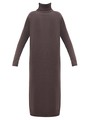 Платье трикотажное, цвет: какао Allweneed Трикотажное платье длины миди прямого кроя. Дополнено широким высоким воротом. По низу рукава и низу изделия притачан манжет, что создает удобство при ношении платья. Идеальный вариант для прохладных зимнихпрогулок и уютных посиделок с друзьями.
На модели размер one size