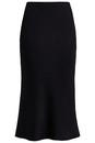 Юбка миди, цвет: Черный Allweneed
Юбка миди из легкой и сияющей ткани. Удобная резинка и крой по косой, благодаря которому модель садится по фигуре и немного расширяется книзу. Комбинируйте с шелковыми топами и блузами или с кашемировым джемпером.
На модели размер XS