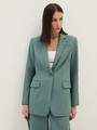 Однобортный жакет с кантиком, цвет: мятный Allweneed
Однобортный прямой жакет модель, которая будет популярна во все времена. Костюмная ткань с мягким переплетением волокон. Слегка свободная посадка. Застежка на одну пуговицу, декоративный карман и два рабочих кармана с клапанами, чтобы убрать помаду или телефон. Шлица на спинке для комфорта в движении. Состав изделия отличается по цветам. Обратите внимание на наш весенний фаворит модель цвета лаванды. Носите с брюками из новой коллекции.
На модели размер XS