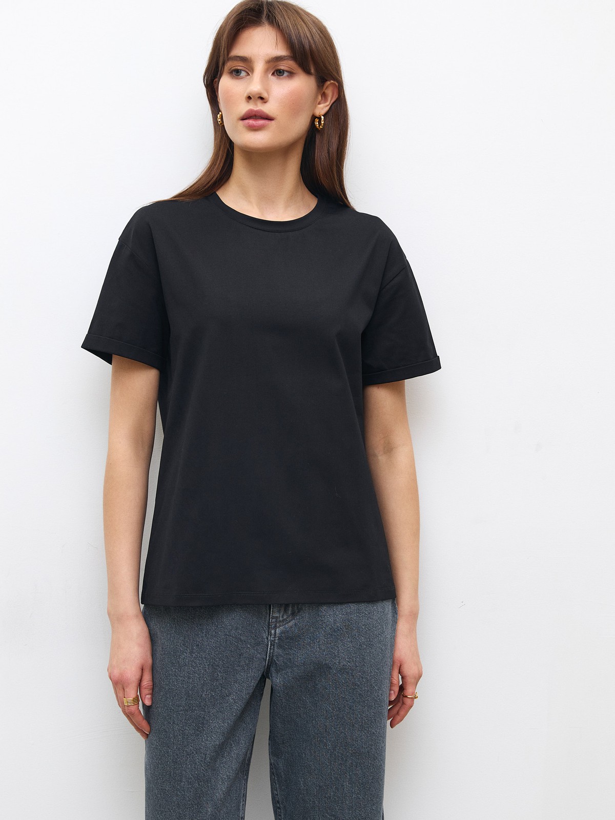 Футболка в стиле boyfriend , цвет: Черный Allweneed Футболка свободного кроя из слегка тянущегося хлопкового материала. В новой коллекции мы выпустили футболки в новыхбазовых, пастельных и приглушенных цветах.
На модели размер M