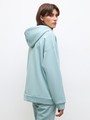 Худи свободного силуэта. Модель дополнена регулируемым капюшоном и двумя карманами. Дополните расслабленный образ спортивными брюками в тон.

На модели размер XS