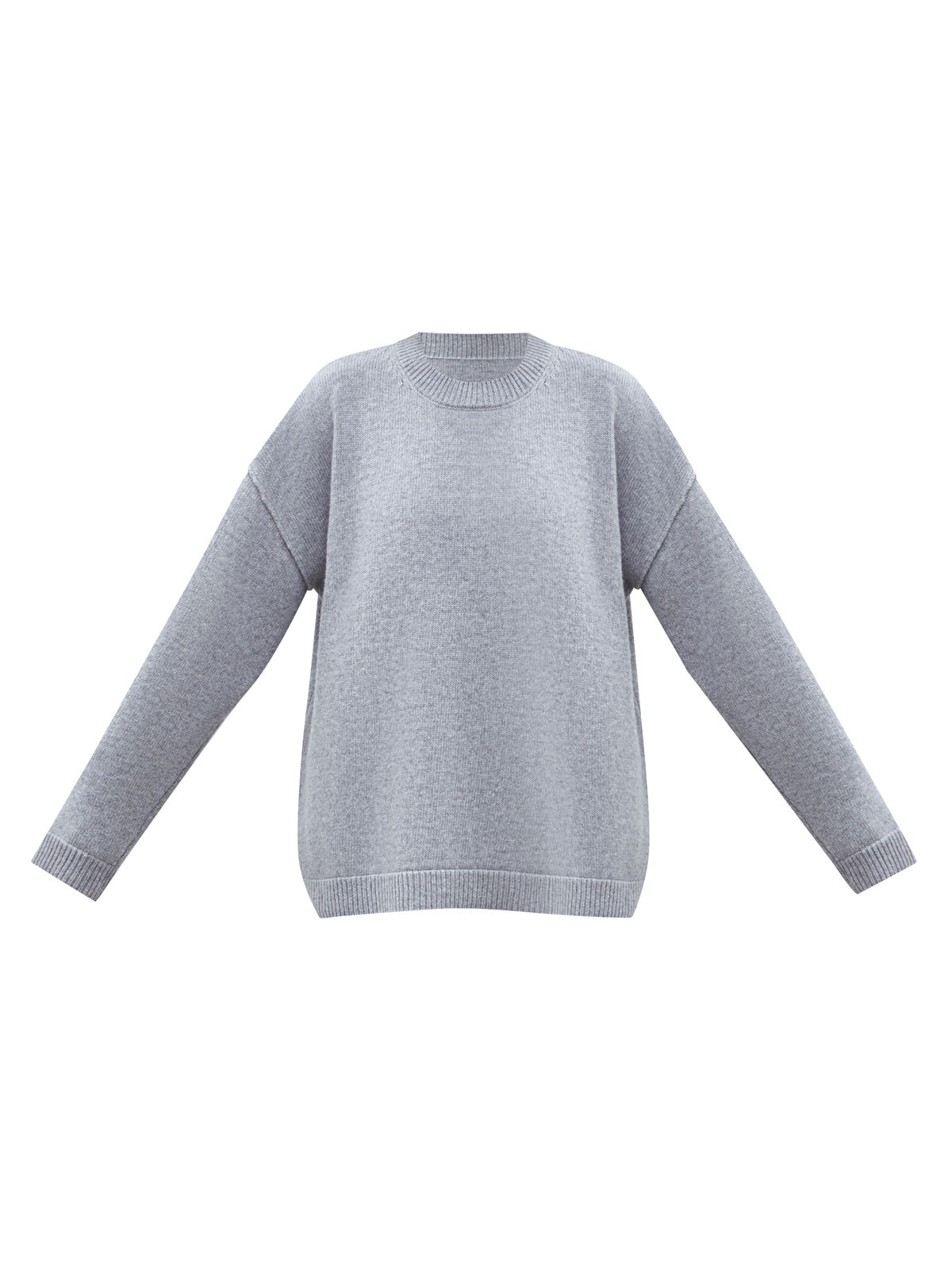 Кашемировый джемпер, цвет: светло-серый меланж Allweneed Джемпер свободного кроя выполнен из 30% мягкого и теплого кашемира и 70% шерсти. Работа над кашемировыми изделиями очень кропотливая. Ткань создается из пуха горных коз, который бережно вычесывают специальным щипком, но только после морозов, когда животным не нужно дополнительное тепло. Наши кашемировые джемперы - теплые, мягкие и шелковистые на ощупь. Гамма нейтральных оттенков позволяет комбинировать их практически с любыми вещами гардероба.
На модели размер S