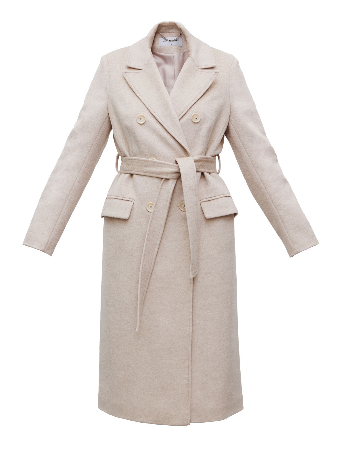 Двубортное пальто с ремнем, цвет: молочный Allweneed Двубортное пальто в стиле мужского пиджака с глянцевым отливом премиальной шерсти влюбляет в себя с первого взгляда! Лаконичное, но эффектное, оно добавит лоск любому образу. Акцентные плечи и лацканы создадут уверенный силуэт, а пояс вокруг талии подчеркнет женственность. Несмотря на большое количество строгих элементов и классический покрой, пальто будет особенно интересно смотреться в образах с платьями, широкими брюками.
Температурный режим до +5 C.
На модели размер XS