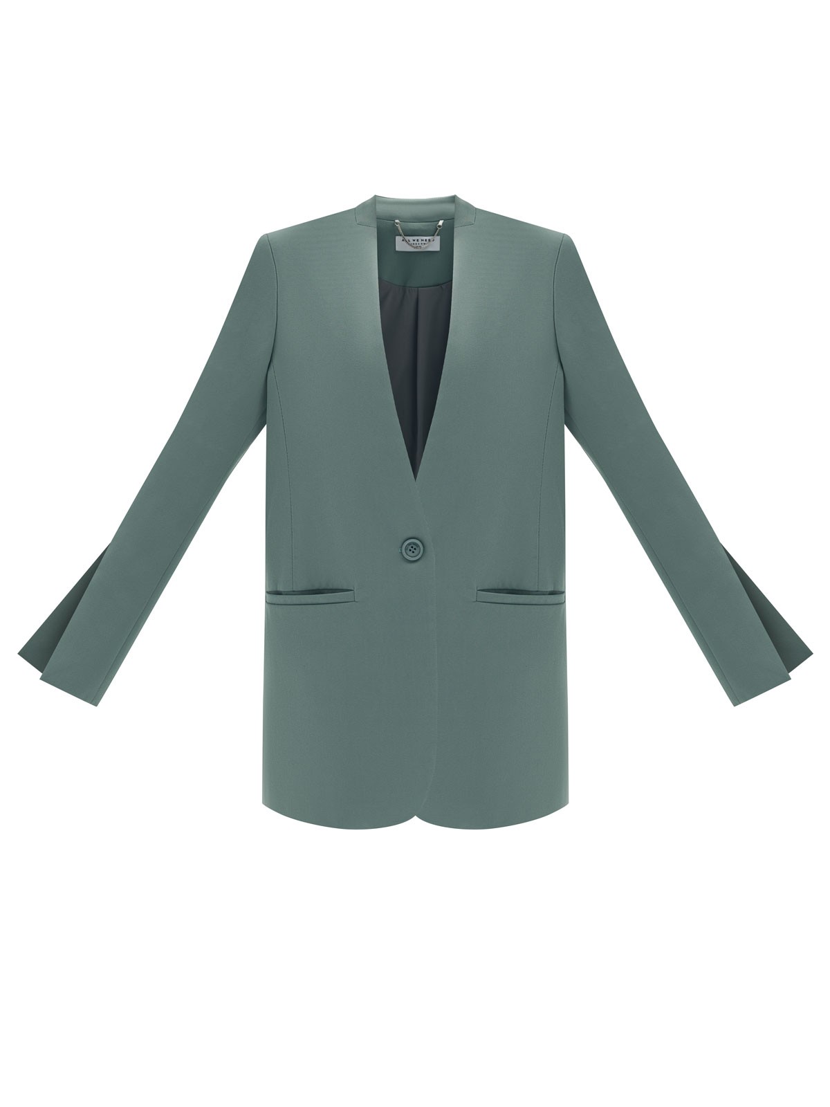 Однобортный жакет oversize, цвет: мятный Allweneed
Однобортный жакет без воротника и лацканов. Трендовая модель oversize. Застежка на одну пуговицу и два кармана. Мы решили избавиться от бокового шва и сделали жакет еще более свободным. Яркий элемент изделия шов на передней части рукава, который переходит в изящный разрез. Нам нравится, как жакет смотрится с топом-бандо и юбкой-гофре. Модель в двух оттенках: черном и мятном.
На модели размер XS/S