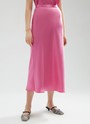 Юбка миди по косой, цвет: фуксия Allweneed
Юбка длины миди с актуальным кроем по косой. Такой крой обеспечивает идеальную посадку по фигуре. Модель из ткани атласного переплетения, что придает ей благородный блеск. Ткань струится и переливается при ходьбе. Тонкий пояс на талии и потайная молния в боковом шве. Мы поработали над посадкой и добавили вытачки. Благодаря актуальному крою модель подчеркивает достоинства любой фигуры. Мы носим ее вместе с атласным или шелковым топом, а также миксуем со свитером и курткой-косухой.
На модели размер XS