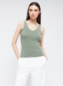 ТОП ИЗ ВЯЗАНОГО ТРИКОТАЖА, цвет: светло-зеленый Allweneed
Топ из вязаного полотна. Комфортной ширины бретели и красивая зона декольте. Это изделие слегка облегает и подчеркивает красоту фигуры. Носите с обычными джинсами или с юбками для женственных образов.
На модели размер XS