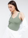 ТОП ИЗ ВЯЗАНОГО ТРИКОТАЖА, цвет: светло-зеленый Allweneed
Топ из вязаного полотна. Комфортной ширины бретели и красивая зона декольте. Это изделие слегка облегает и подчеркивает красоту фигуры. Носите с обычными джинсами или с юбками для женственных образов.
На модели размер XS