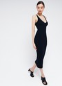 Платье миди вязаное на тонких бретелях, цвет: Черный Allweneed
Вязаное платье длины миди. Чувственная, но лаконичная модель. Красивая зона декольте и открытая спинка. Платье из нежной вискозы, благодаря которой ваше тело дышит. Силуэт подчеркивает женственные изгибы. Мы тайно назвали эту модель платьем мести. Рекомендуем аккуратно подбирать нижнее белье в тон.
На модели размер XS
