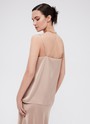 Топ на тонких бретелях, цвет: темно-бежевый Allweneed
Топ из ткани атласного переплетения. Тонкие бретели можно регулировать по спинке. Есть короткая нагрудная вытачка. Глубокое овальное декольте для вечерних образов в стиле casual. Для лучшей посадки рекомендуем подбирать размер с учетом свободного облегания, без натяжения в швах. Раскрываем секрет: топ отлично подчеркивает красоту загара. Носите с атласными юбками или джинсами.
На модели размер XS