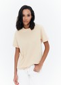 Футболка в стиле Boyfriend, цвет: бежевый Allweneed Футболка свободного кроя из слегка тянущегося хлопкового материала. В новой коллекции мы выпустили футболки в новыхбазовых, пастельных и приглушенных цветах.
На модели размер S