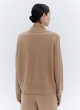 Джемпер из премиальной шерсти, цвет: кэмел Allweneed
Джемпер из тонкой премиальной шерсти. Комфортная посадка и мягкий материал, который нежно касается тела. Шерсть чудесно сохраняет тепло. Высокая горловина и длинный рукав. Надеть джемпер хороший способ утеплиться прохладным вечером. Носите с шелковыми юбками, платьями и джинсами на прогулках.